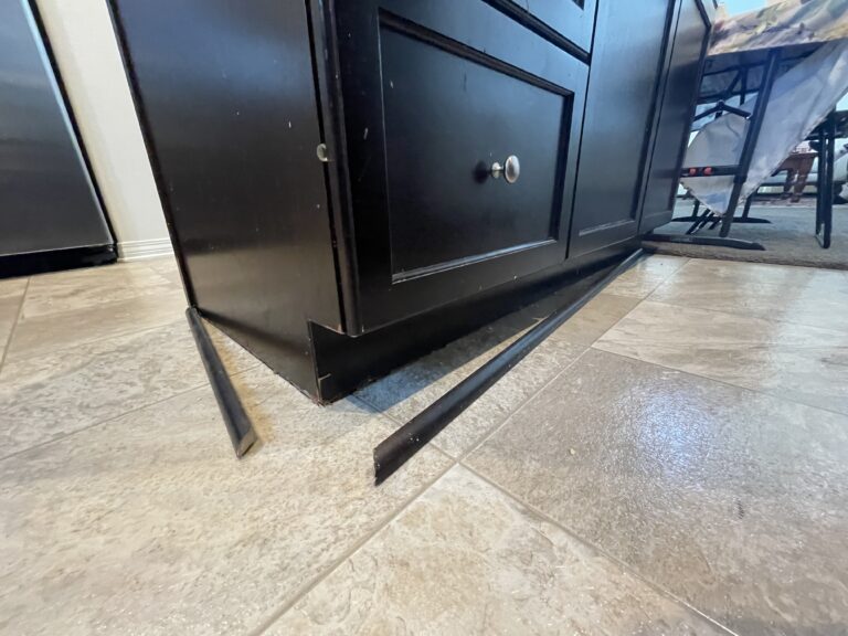 kitchen cabinet